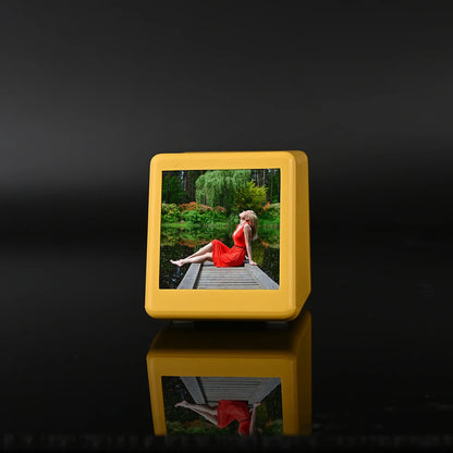 Smart weather clock electronic photo album weather station animation display WiFi networking automatic update desktop ornament